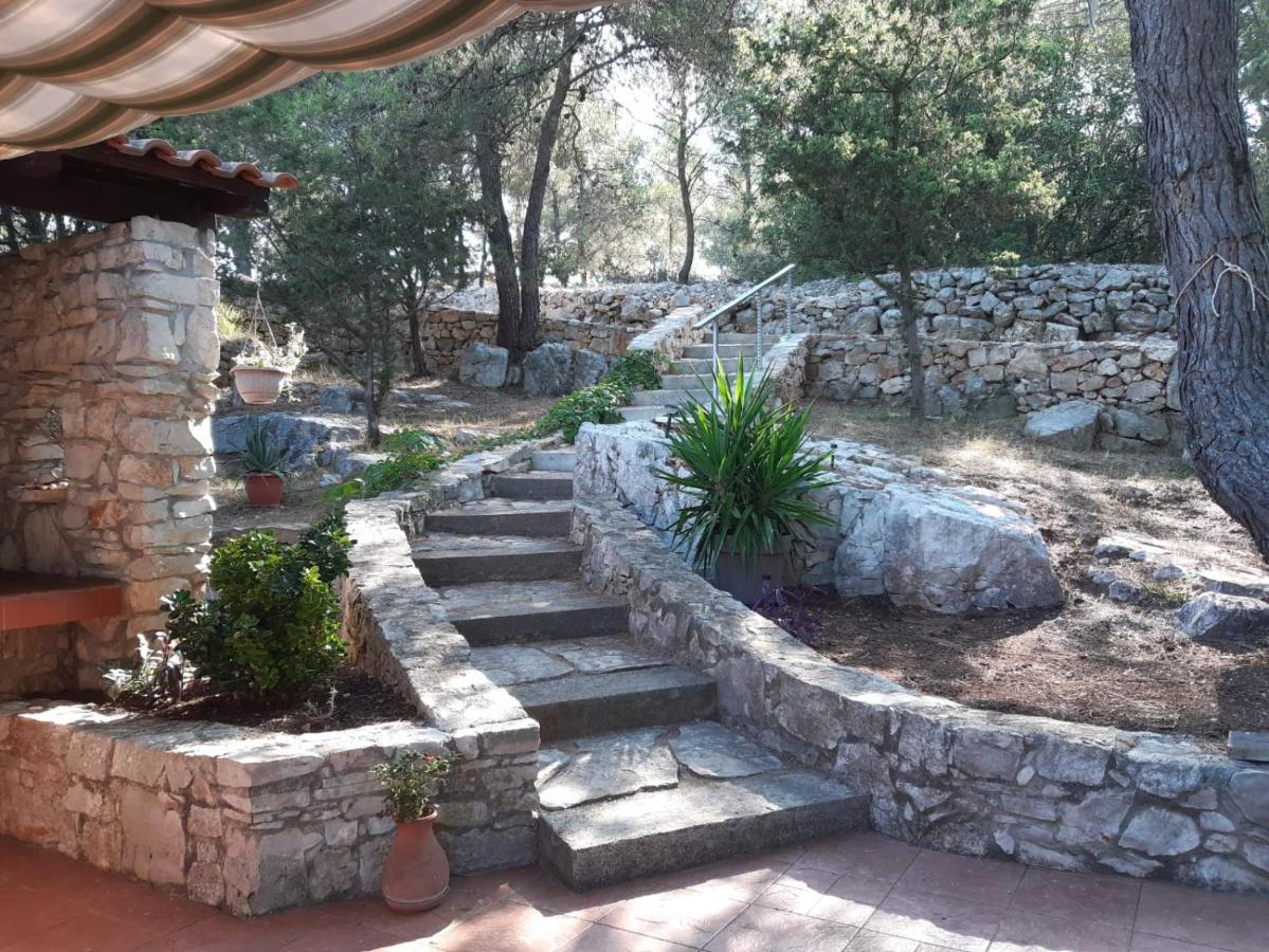 Juka House Villa Milna  Exterior photo