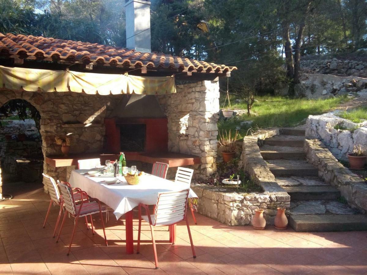 Juka House Villa Milna  Exterior photo