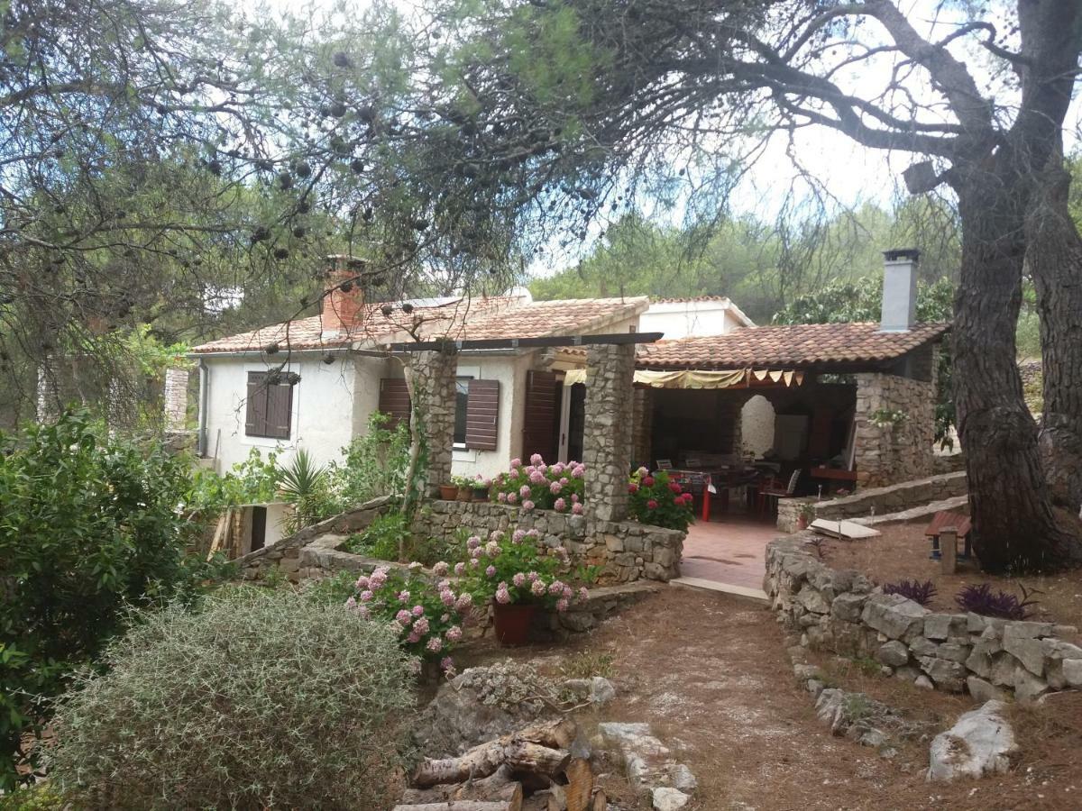 Juka House Villa Milna  Exterior photo
